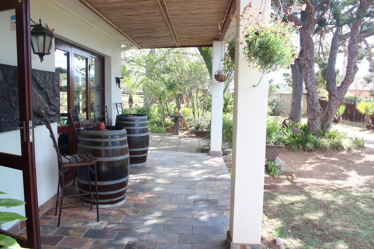 Cheetah Lodge Guest House Hartenbos Exterior photo